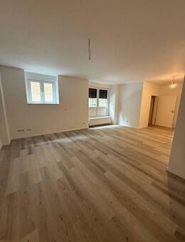 Schöne große 2 Zimmerwohnung in Mannheim-Neckarstadt-West - Mannheim