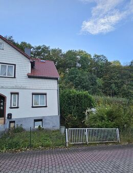 Doppelhaushälfte, frei und bezugsfertig in bevorzugter Lage von Waltershausen - Waltershausen