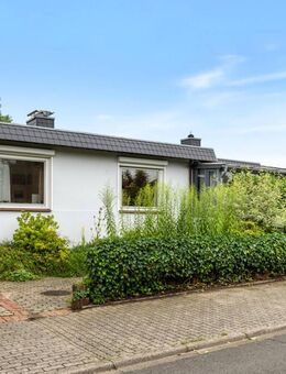 Charmante Bungalow-Doppelhaushälfte in ruhiger Lage - Pinneberg