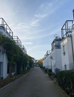 Komfortable 2 Zimmer - Wohnung mit Balkon - in Top Lage St. Ingbert - Sankt Ingbert