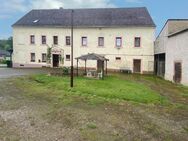 Sanierungsbedürftige Doppelhaushälfte im Bauernhausstil mit Scheune in ruhiger Idylle von Colditz - Colditz