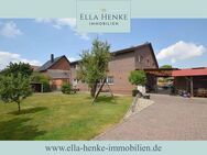 Schönes, gepflegtes Zweifamilienhaus mit Garten und 3 Garagen. - Peine