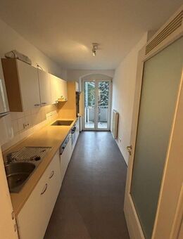HELLE 2 ZIMMER WOHNUNG MIT BALKON IM 2.OG - Nürnberg