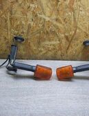 Suzuki GS 500 GM 51B Blinker vorne Scheinwerfer Halterung in 85625