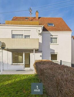 ZWEIFAMILIENHAUS - mit Doppelgarage, Dachterrasse und Garten in Friolzheim - Friolzheim