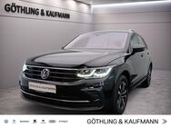 VW Tiguan, 1.5 TSI UNITED 110kW Ambiente, Jahr 2020 - Hofheim (Taunus)