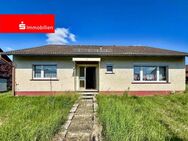 Solides Einfamilienhaus mit tollem Ausblick und Potenzial zur Sanierung in Bad Wildungen-Wega - Bad Wildungen