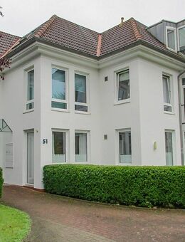 6586 - Vermietete und barrierefreie Erdgeschosswohnung mit Einbauküche, Kellerraum und Stellplatz - Rastede