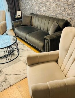 Sofa mit bet Funktion und 2 Sessel - Essen