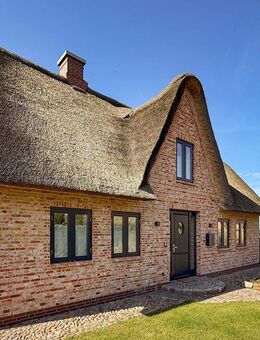 Neuwertiges Reetdachhaus mit Bootsliegeplatz an der Schlei - Kappeln (Schleswig-Holstein)