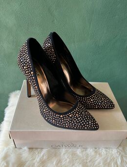Catwalk High Heels gr. 42 - Schwanewede