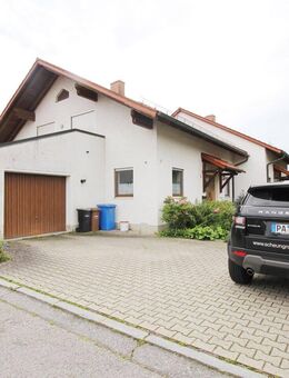 Sehr gepflegtes Einfamilienhaus/Doppelhaushälfte mit gemütlichem Garten und Terrasse in zentraler Lage von Hofkirchen - Hofkirchen