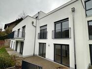 Reiheneckhaus 3-stöckig mit Fernblick und Dachterrasse, Neubau Erstbezug-sofort - Inzlingen