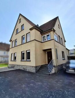 == Zweifamilienhaus mit Altbaucharme im schönen Helpup! == - Oerlinghausen
