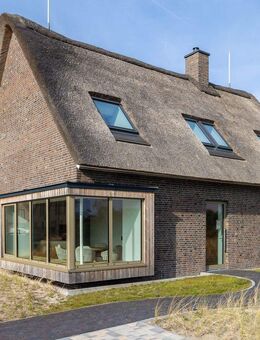 Einzigartiges Reetdachhaus "Halber Deich" - Modernes Küstenidyll im Dünenpark List auf Sylt - List