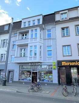 In zentraler Lage von Bonn-Beuel: 3-Parteienhaus mit Ladenlokal - Bonn