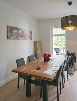 Dachgeschoßwohnung mit großem Platzangebot - Energieeffizient modernisiert - Arnsberg