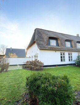 Eleganz trifft Geschichte: Maisonettewohnung mit Galerie und Rückzugsort im Grünen - Husum (Schleswig-Holstein)