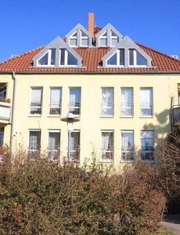 Vermietete 2-Zimmer-Dachgeschosswohnung mit Tiefgaragenstellplatz in ruhiger Wohnlage - Falkensee