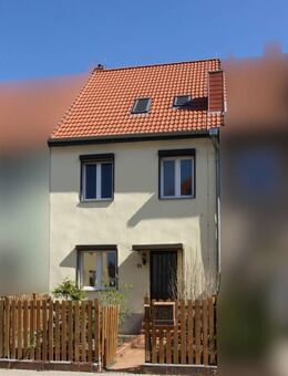 Geräumiges Einfamilienhaus zur verwirklichung Ihrer Träume in Leuna. - Leuna