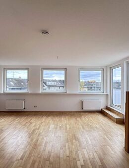 Zuhause über den Dächern Frohnhausens - helle 4,5 Raum Maisonettewohnung zu vermieten - Essen