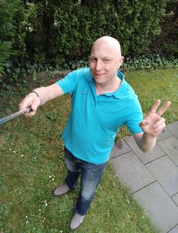 Humorvoll, herzlich, handzahm – sucht - Detmold Klüt