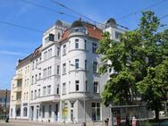 Großzügige 2-Zimmer-Wohnung in einem charmanten Altbauhaus - Brandenburg (Havel)