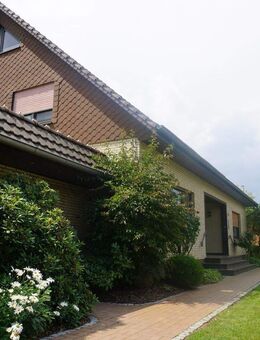 Raumwunder! Charmantes Einfamilienhaus mit Gartenparadies im Wendland - Wustrow (Wendland)