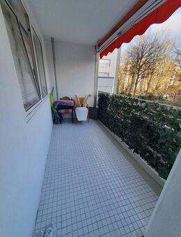 Urbanes Wohngefühl: Großzügige 3-Zimmer-Wohnung mit Loggia in Köln-Porz! - Köln