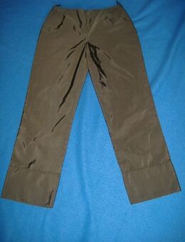 NEU mit ETIKETT * Sexy * seidig * edel * Capri * 7/8 * Dreiviertel * Culotte * Stiefel- Hose "BoYco" Gr. 32- 34/ XS * khaki- grün * - Riedlingen