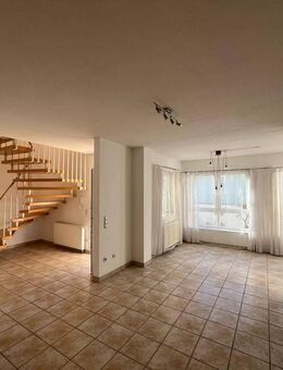 HEMING-IMMOBILIEN - Tolle Kombination: Wohnhaus mit Scheune im Herzen von Sörgenloch! - Sörgenloch