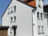 Supergelegenheit! gemütliche 2-Zimmer-Dachgeschosswohnung mit Kellerraum und Stellplatz - Swisttal