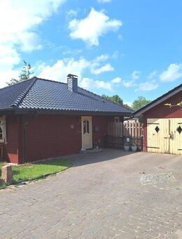 Hyygeliges, ebenerdiges Holzhaus in ruhiger Feldrandlage - Oersberg