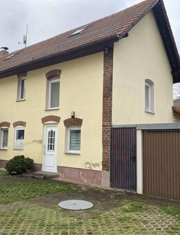 Schönes Einfamilienhaus mit Sauna und Kaminzimmer + Garage in Groitzsch zu verkaufen - Groitzsch