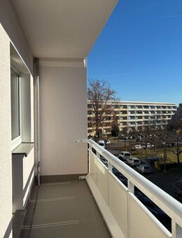 Frisch sanierte Dreiraumwohnung und 2 Monate warmmietfrei!* - Görlitz