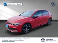 VW Golf, 1.0 TSI VIII ACTIVE EPH, Jahr 2022 - Schleswig