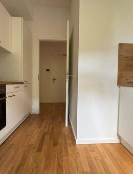 Ab sofort! Helle und ruhig gelegene 3-Raum-Wohnung im *ERSTBEZUG* mit moderner EBK, Tageslichtbad und Balkon - Halle (Saale)