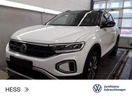 VW T-Roc, 1.5 TSI MOVE DIGITAL 17ZOLL, Jahr 2023 - Büdingen Zentrum