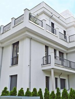 Dahlem Deluxe: Exquisite Maisonette mit Gartenanteil in kleiner Stadtvilla - Berlin
