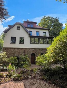 Historisches Herrenhaus im Hagener Süden, aufgeteilt in zwei Eigentumswohnungen - Hagen (Stadt der FernUniversität)