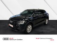 Audi Q2, 35 TDI quattro advanced black, Jahr 2024 - Gießen