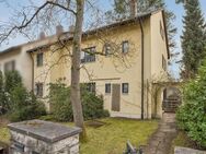 Traumhaftes Anwesen: Exklusive Doppelhaushälfte mit großem Grundstück am Burgberg Erlangen - Erlangen
