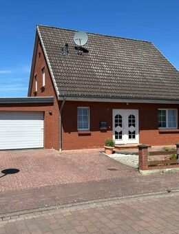 Schönes Einfamilienhaus mit Garage, Gartenhaus und Sauna im Herzen von Bleckede an der Elbe ! - Bleckede
