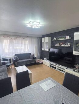Zentrumsnahe 3-Zimmer Wohnung mit großem Balkon - Pforzheim