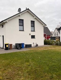 Traumhaus für die kleine Familie im Grünen! - Hetlingen