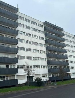 große 2,5 Zimmer Wohnung mit Balkon und Aufzug - Willich