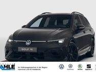 VW Golf Variant, R R-Performance Black Style, Jahr 2022 - Wunstorf