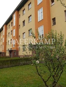 Denkmalgeschütze Wohnanlage - Kapitalanlage einer perfekt geschnittenen 3 Zimmer-Wohnung mit Balkon! - Berlin