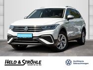 VW Tiguan, 1.5 TSI Allspace Life 7S, Jahr 2023 - Neu Ulm