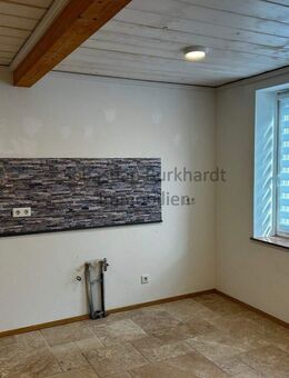 2-Raum Wohnung mit Balkon und Stellplatz! - Gräfenroda